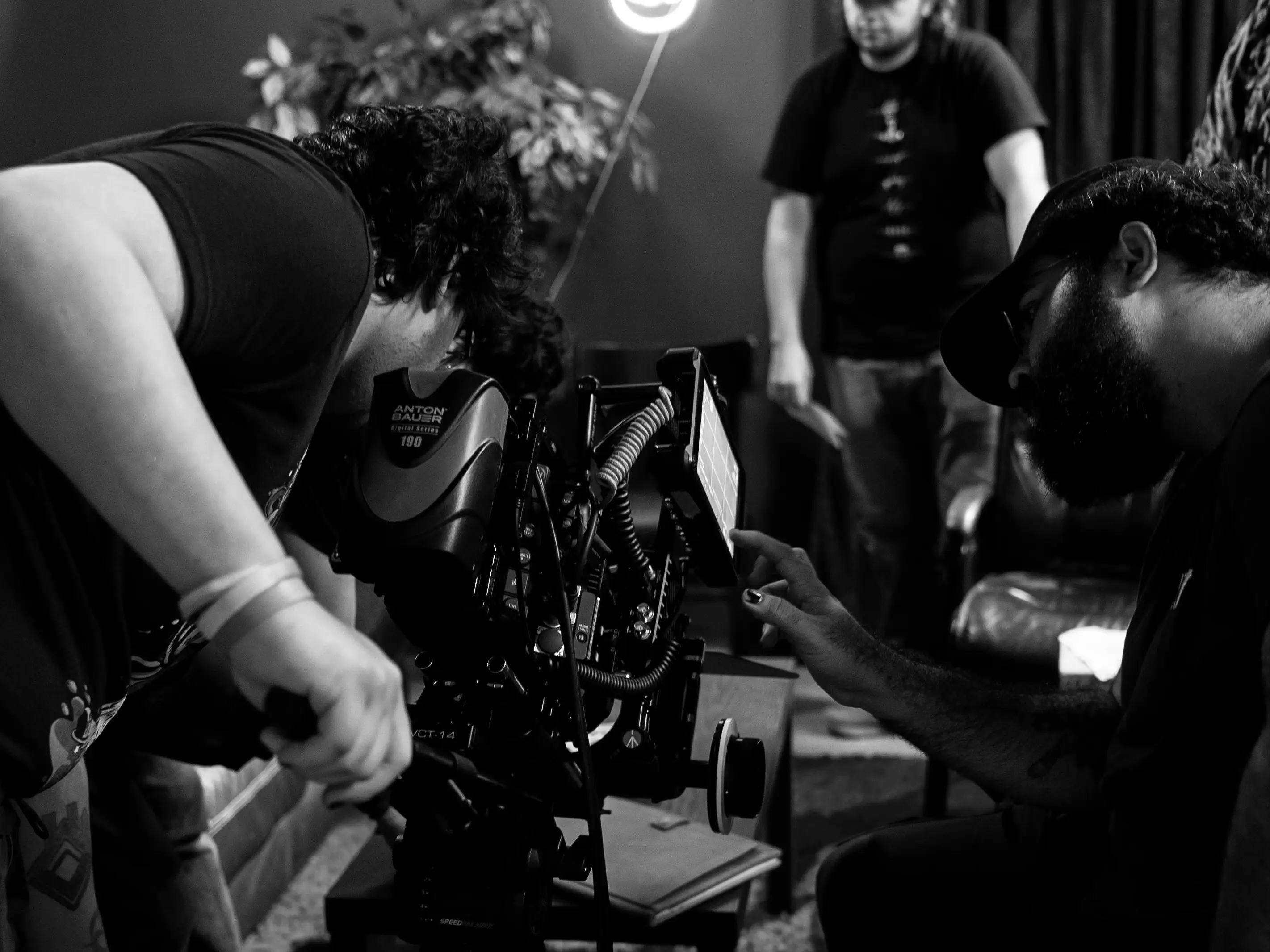 Hello. <br/>Let's work together on your next project.